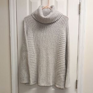 SIMPLY VERA, VERAWANG Cozy Gray Turtleneck Sweater Size L